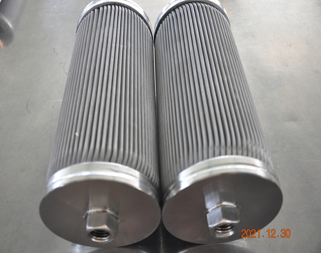 The filtration principle of the metal pleated filter element